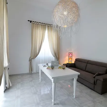 A Pochi Passi 滨海波利尼亚诺