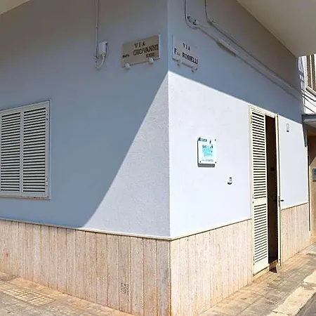 Konukevi A Pochi Passi 4*